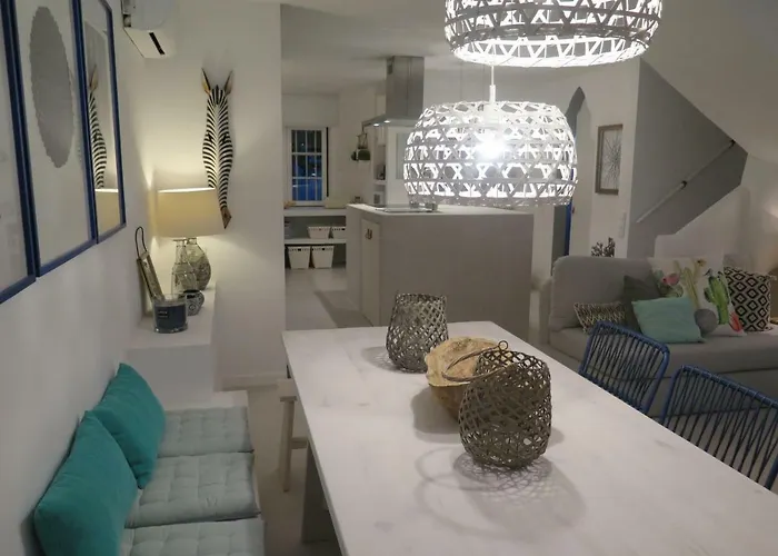 شقة T4 Grand Townhouse Old Village فيلامورا