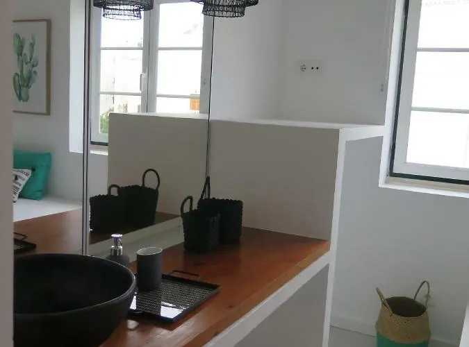 T4 Grand Townhouse Old Village فيلامورا