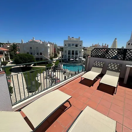 T4 Grand Townhouse Old Village Appartement *