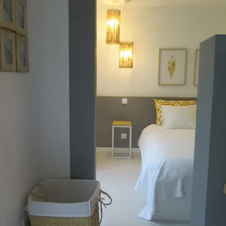 T4 Grand Townhouse Old Village