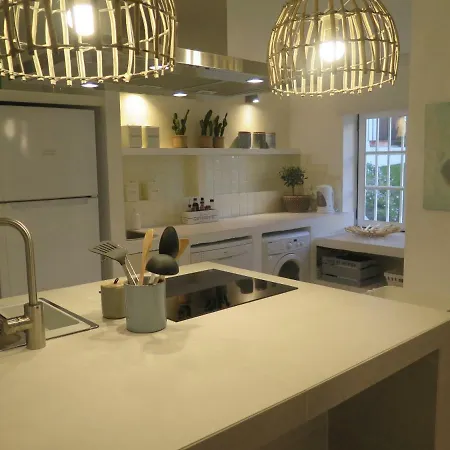 아파트 T4 Grand Townhouse Old Village 빌라모라
