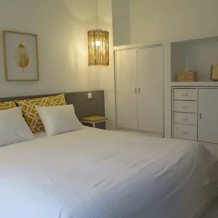 T4 Grand Townhouse Old Village Lejlighed