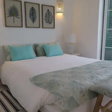 T4 Grand Townhouse Old Village